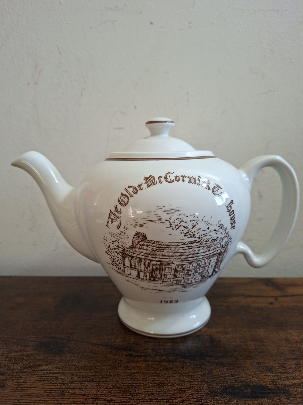 “Vintage Ye Olde McCormick Tea House Tea Pot without Infuser Lid Baltimore MD 1